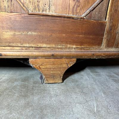 LOT 386 Antique Corner Cabinet