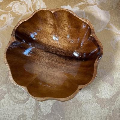 LOT 388: Vintage Scalloped Salad Bowl Set w/ Glass Oil & Vinegar Cruet & More