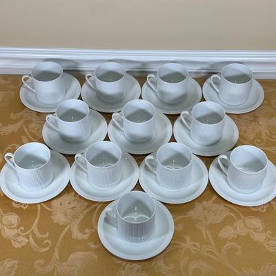 LOT 395: Mikasa & Prisma Teacup/Saucer Sets