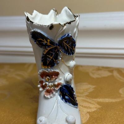 LOT 398: Antique Shaving Mirror, Vintage Tooth Powder Tins, Limoges Trinket Box & Lusterware Porcelain Victorian 4" Boot, Germany