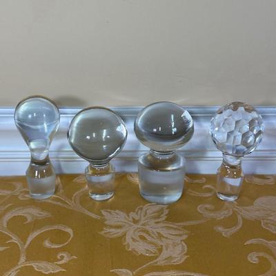 LOT 401: Sterling silver Money Clip, Israel Coins, Home Decor & More