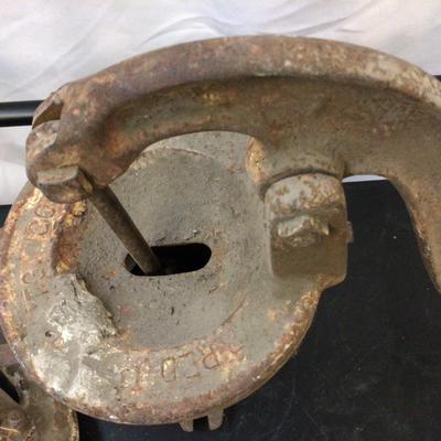 Cast Iron Water Pump with Extra Lid and Pump Arm