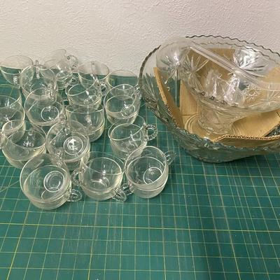 Anchor Hocking Punch Bowl Set with Extra Cups