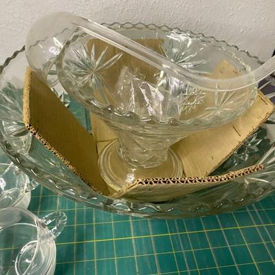 Anchor Hocking Punch Bowl Set with Extra Cups