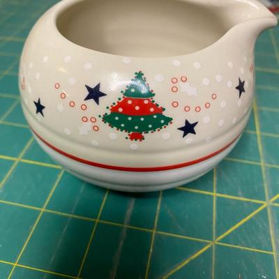 EPOCH Holiday Joy 8200 Dishes