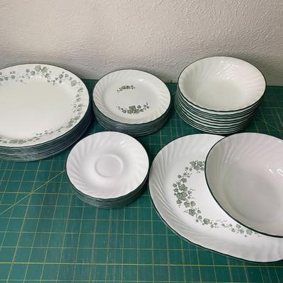 Corelle Callaway Dish Set