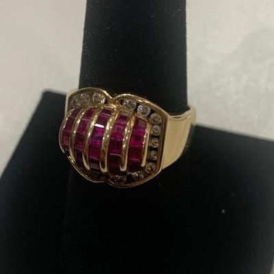 14k Gold Estate Ring - Size 8