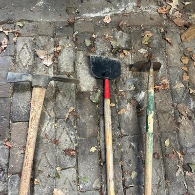 Spreader, Saw Horses & Yard Tools (G-MG)
