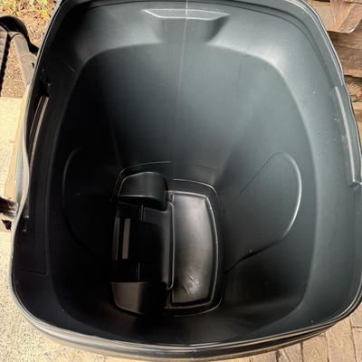 Garden Cart, Garbage Can & Yard Tools (G-MG)