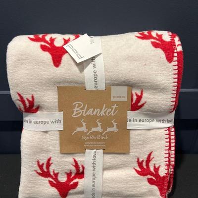 Throw Blanket Reindeer design by PAD, Christmas Decorative Blanket