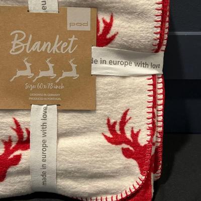 Throw Blanket Reindeer design by PAD, Christmas Decorative Blanket