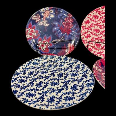 Williams Sonoma "Newport Floral" Melamine Dinner Plates Dinnerware, Set of 4, New
