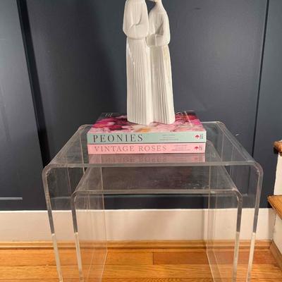 Lladro Flying Nuns Figure - White Gloss Porcelain 