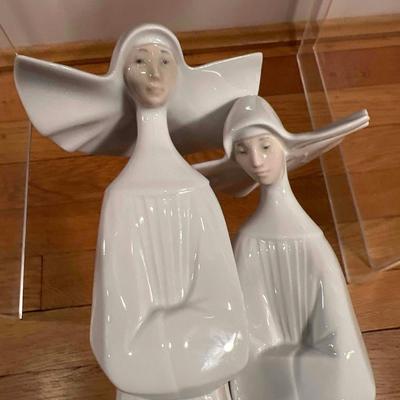 Lladro Flying Nuns Figure - White Gloss Porcelain 