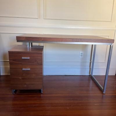 Wood & Metal Desk With Attached File Cabinet (UO-MG)