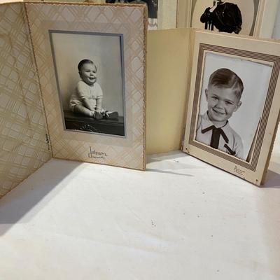 Black & White Vintage Photographs (D-RG)