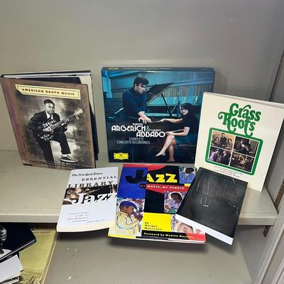 Limited Edition Martha Agerich & Claudio Abbado Vinyl Collection Plus books about Music Genres (D-RG)