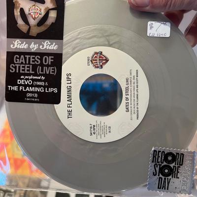 Huge Collection Of 45’s & More (D-RG)