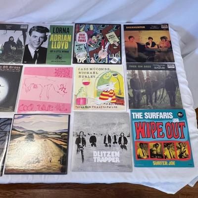 Huge Collection Of 45’s & More (D-RG)
