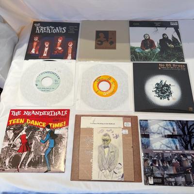 Huge Collection Of 45’s & More (D-RG)