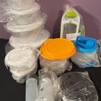 NEW Tupperware & grater