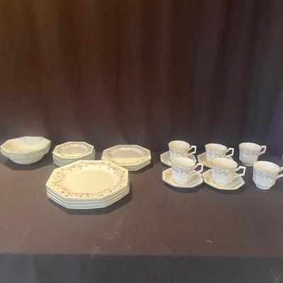 Johnson Brothers Eternal Beau China (BP-MG)