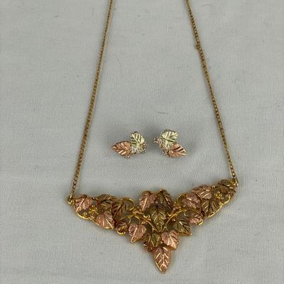 10k BHG necklace & earrings