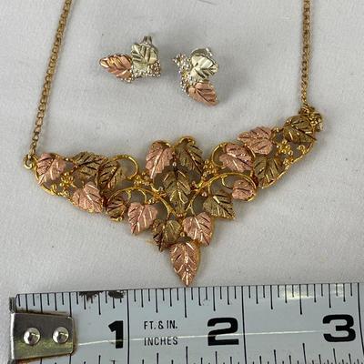 10k BHG necklace & earrings