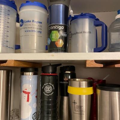 Coffee makers & cups/mugs