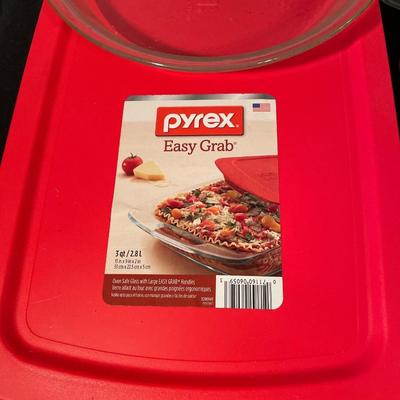 NEW 9x13 pans & glass pie plate