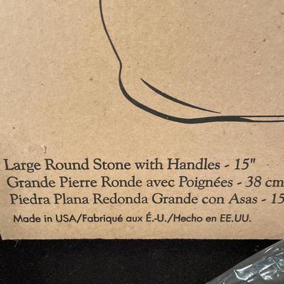 Pampered Chef Pizza Stone & NuWave tweel/cutter