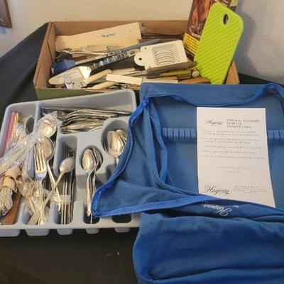 Hagerty zippered flatware liner, misc flatware and utensils