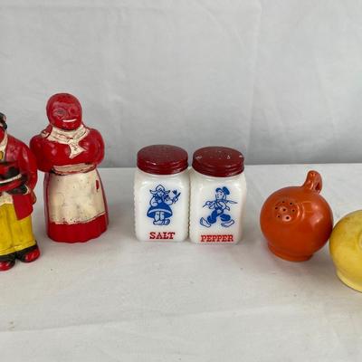 Uncle Moses & Aunt Jemima S&P shakers and more