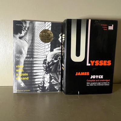 Poetry Books (D-MG)