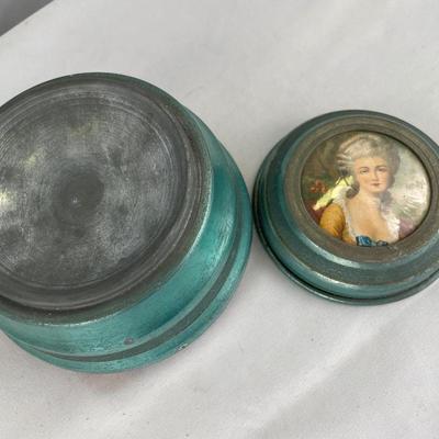 Roseville mug & music box powder trinket box