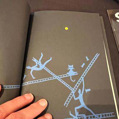 Art - Illusion, Design & Stories - Hardback Books (D-RG)