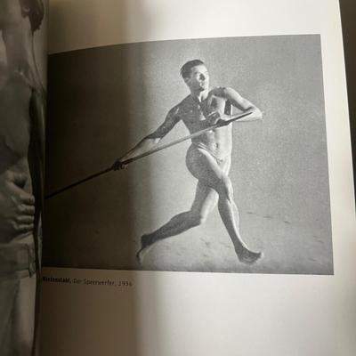 Human Body Photography Books (D-MG)