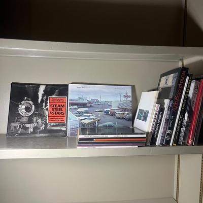 Photography Books (D-MG)