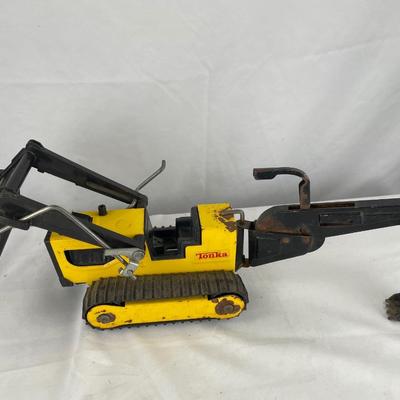 Vintage Tonka T-6 digger toy