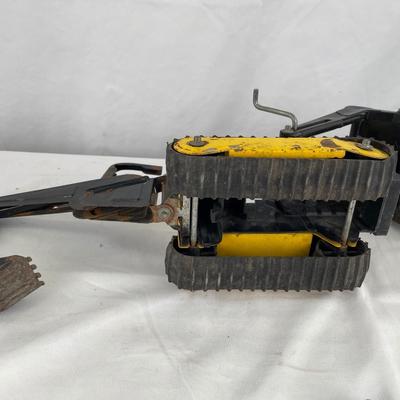 Vintage Tonka T-6 digger toy