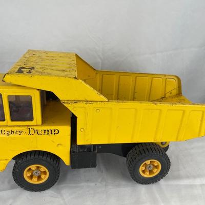 Vintage Tonka Mighty Dump truck