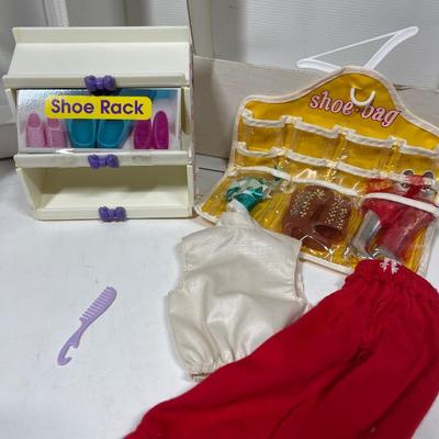 Vintage 1982 Barbie Fashion Doll Pink Trunk #1004 By Mattel