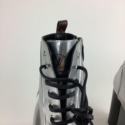 109 LOUIS VUITTON 'Spaceship' Star Trail Ankle Boots Size 41