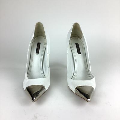 111 LOUIS VUITTON White Leather Urban Twist Pointed Pumps Size 41