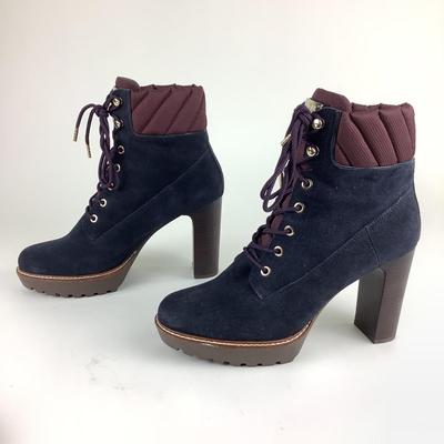 112 Tommy Hilfiger Midnight Block Heel Boots Size 9 1/2