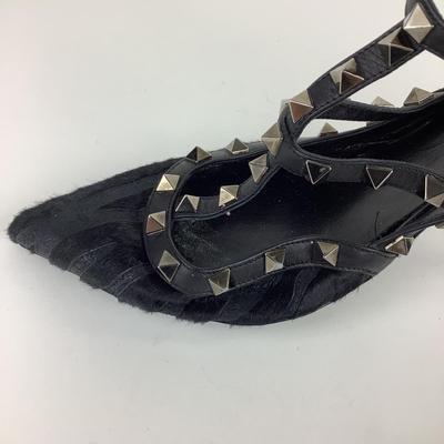 115 VALENTINO Black Leather/Fur Rockstud Pumps Size 41 1/2