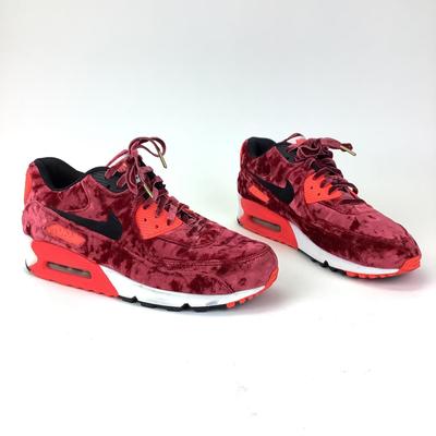 138 NIKE Air Max 90 Anniversary 'Velvet' Sneakers Size 10