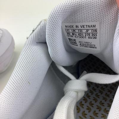 142 ADIDAS Falcon White Sneakers Size 10