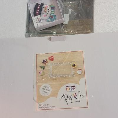 NIB Glass Fusion PopIns platter. NIB set of 3 snowmen