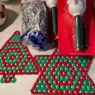 Hans light up Nativity & misc decor